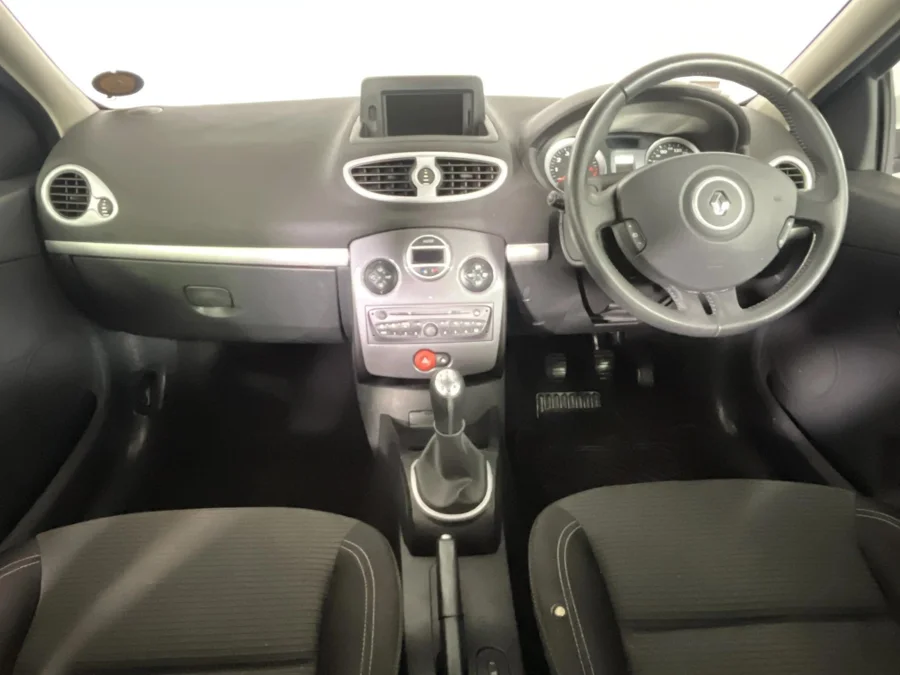 Used 2012 Renault Clio 1.6 Avantage - WeBuyCars Silverlakes Used 2012 Renault Clio 1.6 Avantage - WeBuyCars Silverlakes