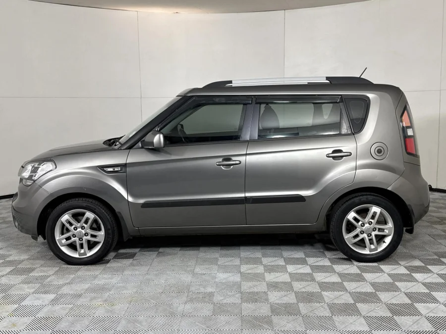 Used 2011 Kia Soul 1.6 auto - WeBuyCars Midstream Used 2011 Kia Soul 1.6 auto - WeBuyCars Midstream
