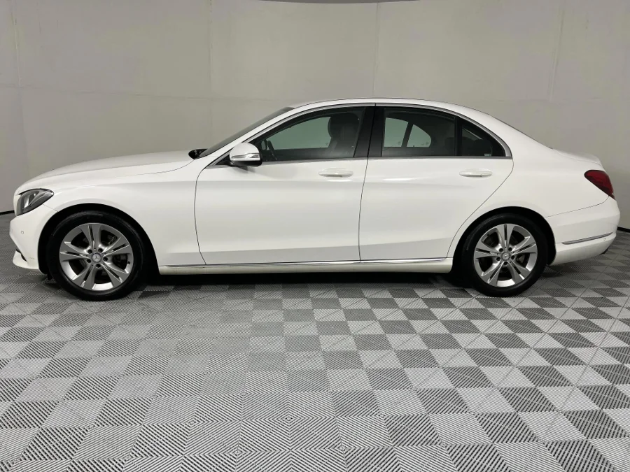 Used 2015 Mercedes-Benz C-Class C220d auto - WeBuyCars The Dome Used 2015 Mercedes-Benz C-Class C220d auto - WeBuyCars The Dome