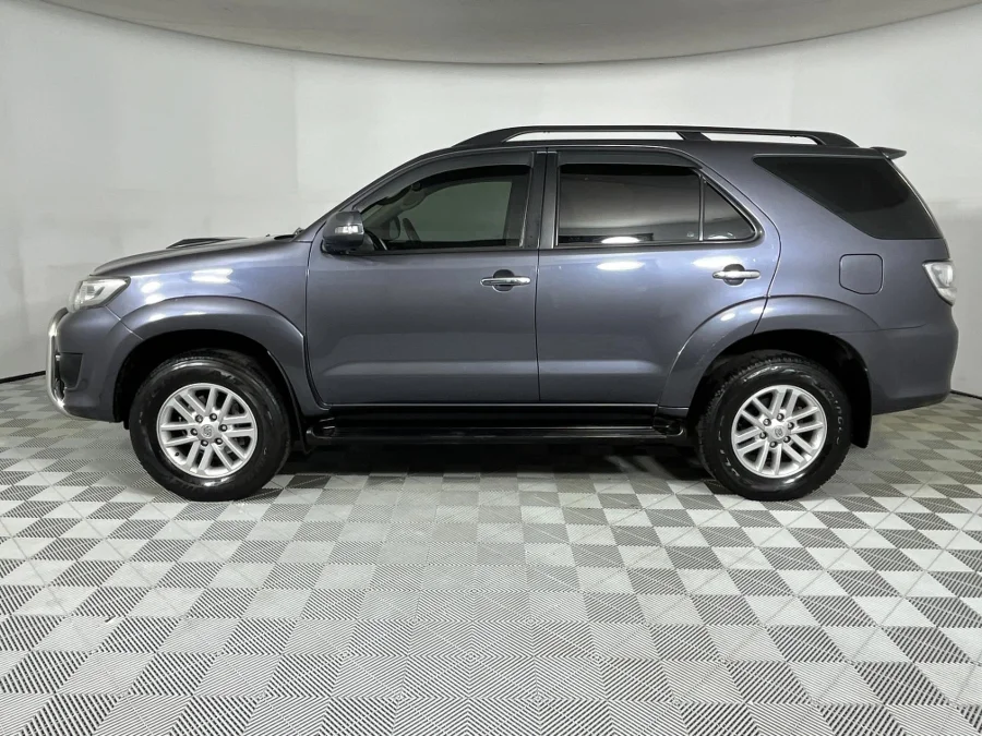 Used 2012 Toyota Fortuner 2.5D-4D auto - WeBuyCars Silverlakes Used 2012 Toyota Fortuner 2.5D-4D auto - WeBuyCars Silverlakes