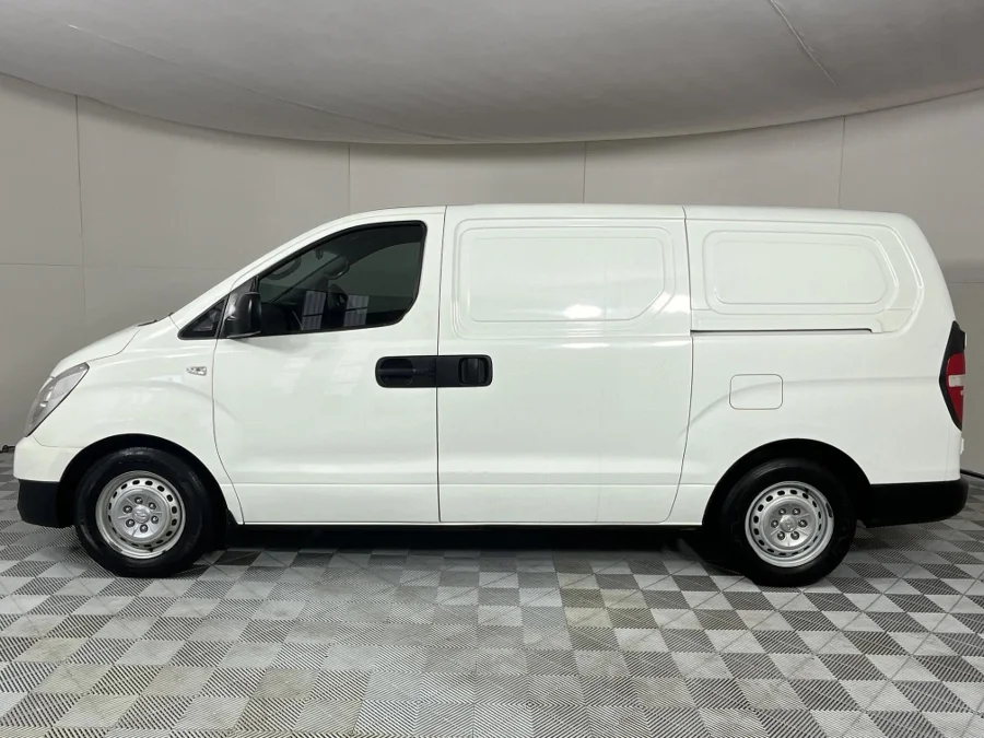 Used 2017 Hyundai H-1 2.5VGTi panel van - WeBuyCars Mbombela Used 2017 Hyundai H-1 2.5VGTi panel van - WeBuyCars Mbombela