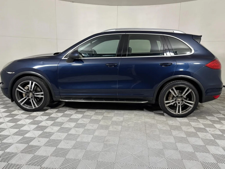 Used 2012 Porsche Cayenne S - WeBuyCars Midstream