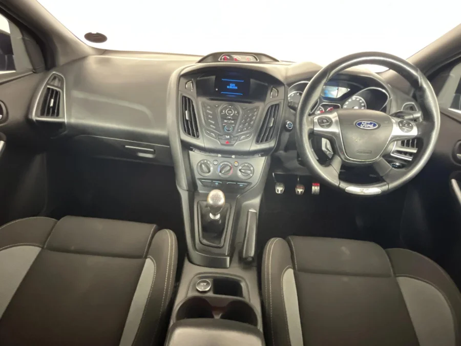 Used 2014 Ford Focus ST 1 - WeBuyCars Riverhorse Used 2014 Ford Focus ST 1 - WeBuyCars Riverhorse