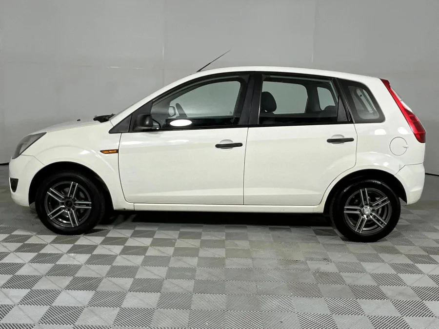 Used 2012 Ford Figo 1.4 Ambiente - WeBuyCars Silverlakes Used 2012 Ford Figo 1.4 Ambiente - WeBuyCars Silverlakes