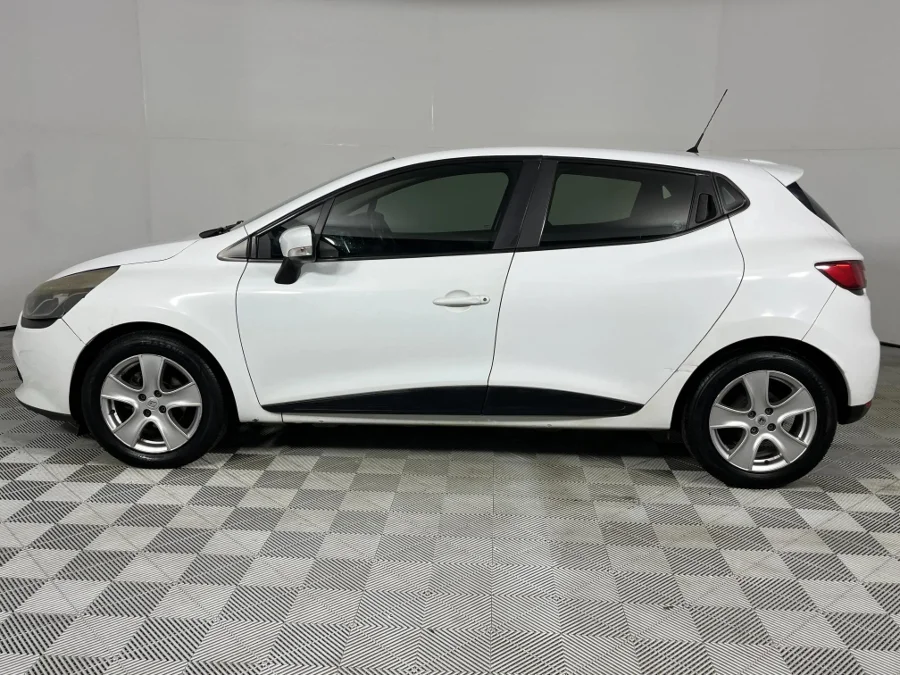 Used 2015 Renault Clio 66kW turbo Dynamique - WeBuyCars Silverlakes