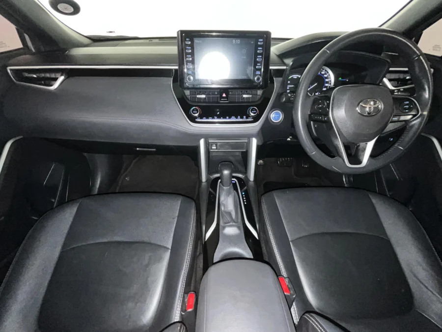 Used 2022 Toyota Corolla Cross 1.8 Hybrid XS - WeBuyCars Durban