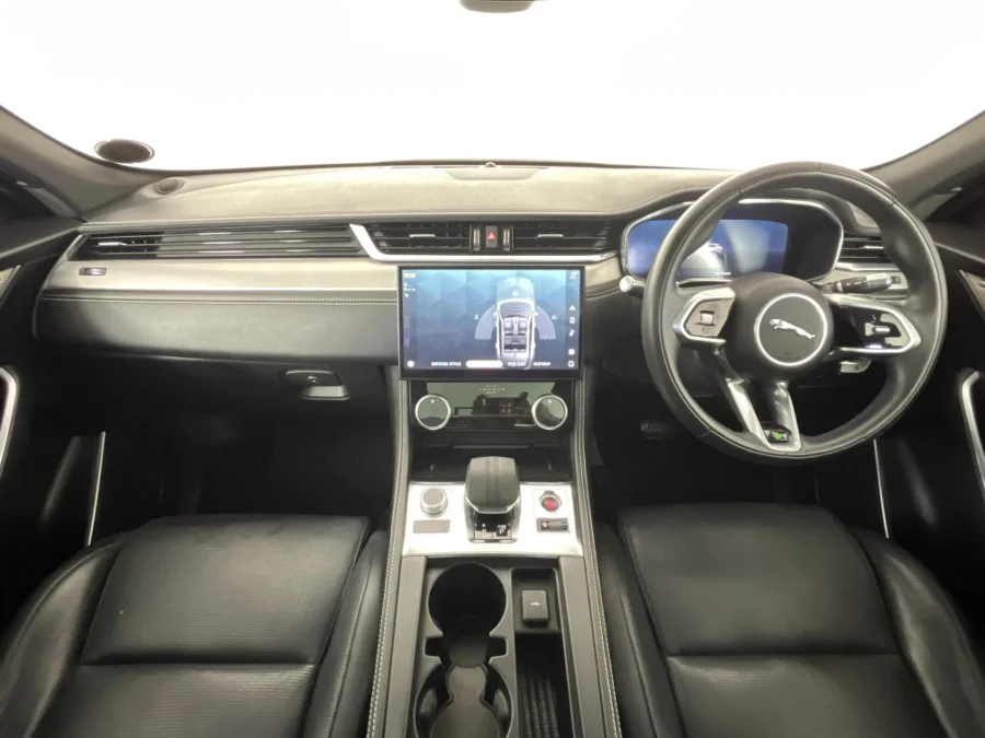 Used 2021 Jaguar F-Pace D200 AWD R-Dynamic SE - WeBuyCars The Dome