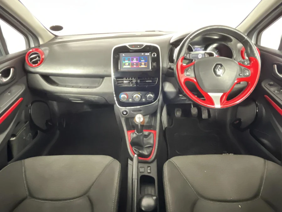 Used 2016 Renault Clio 66kW turbo Blaze - WeBuyCars Richmond Used 2016 Renault Clio 66kW turbo Blaze - WeBuyCars Richmond
