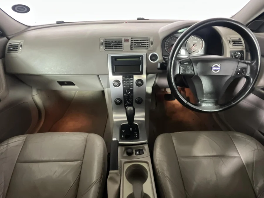 Used 2006 Volvo S40 2.4i Geartronic - WeBuyCars Epping Used 2006 Volvo S40 2.4i Geartronic - WeBuyCars Epping