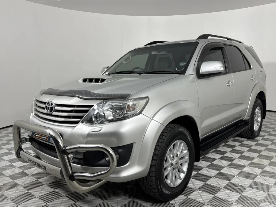 Used 2014 Toyota Fortuner 3.0D-4D Limited auto - WeBuyCars Vereeniging Used 2014 Toyota Fortuner 3.0D-4D Limited auto - WeBuyCars Vereeniging