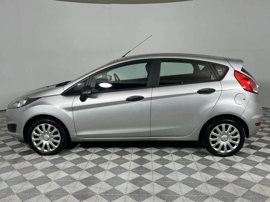Used 2017 Ford Fiesta 5-door 1.0T Ambiente - WeBuyCars Richmond Used 2017 Ford Fiesta 5-door 1.0T Ambiente - WeBuyCars Richmond
