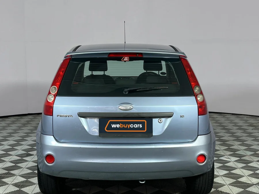Preloaded Image 14
