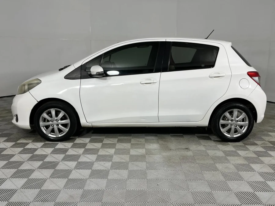 Used 2014 Toyota Yaris 5-door 1.3 XS - WeBuyCars Silverlakes Used 2014 Toyota Yaris 5-door 1.3 XS - WeBuyCars Silverlakes
