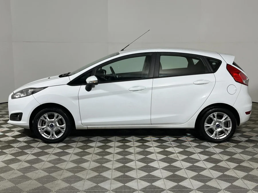 Used 2018 Ford Fiesta 5-door 1.0T Ambiente - WeBuyCars Germiston