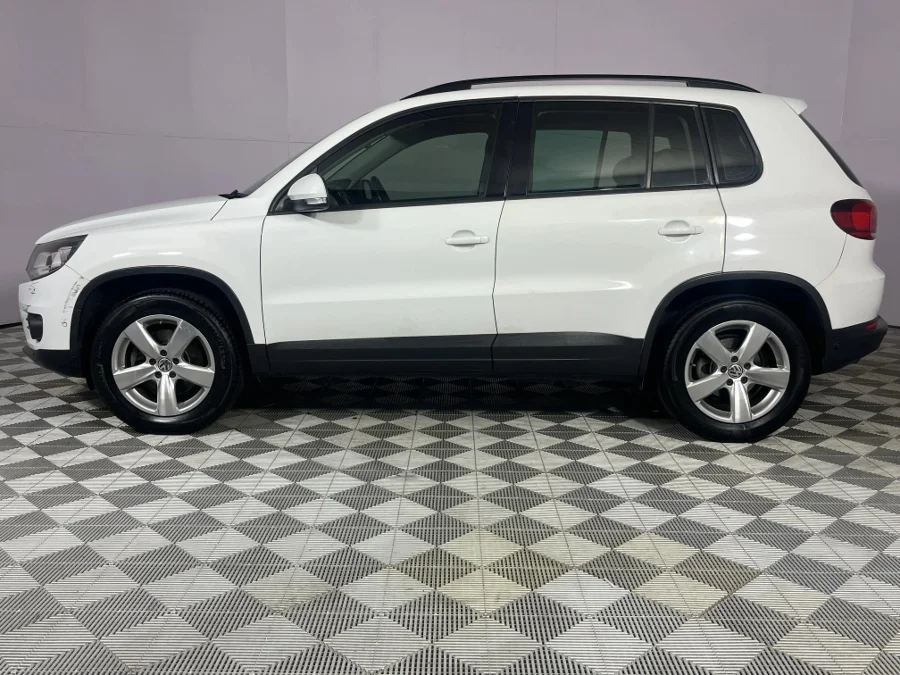 Used 2015 Volkswagen Tiguan 2.0TDI Trend&Fun - WeBuyCars Silverlakes Used 2015 Volkswagen Tiguan 2.0TDI Trend&Fun - WeBuyCars Silverlakes