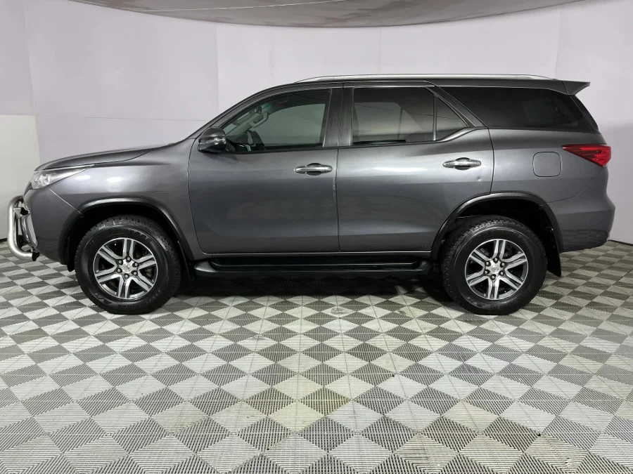 Used 2018 Toyota Fortuner 2.4GD-6 auto - WeBuyCars Epping Used 2018 Toyota Fortuner 2.4GD-6 auto - WeBuyCars Epping