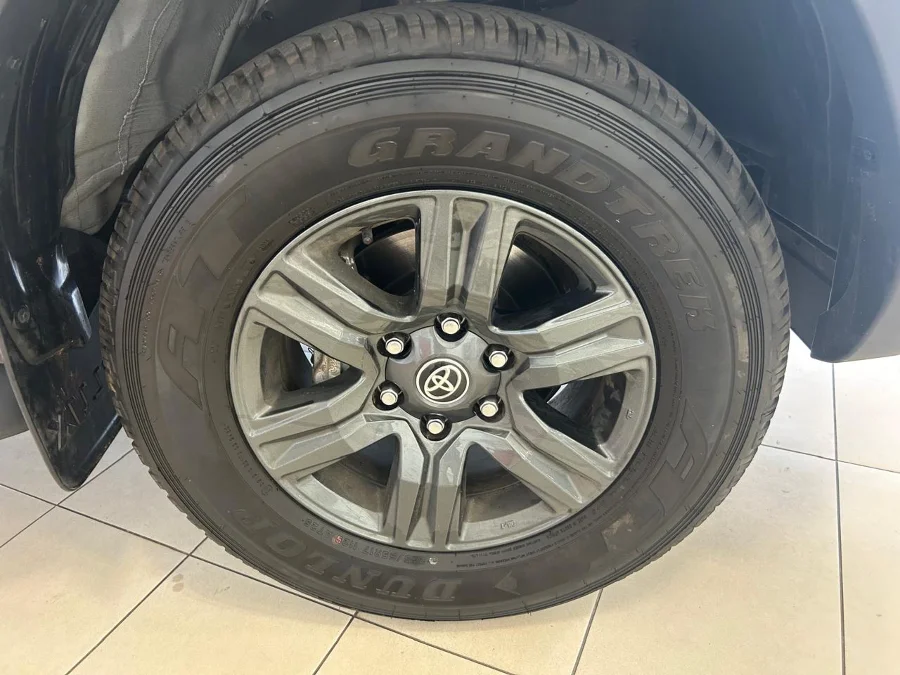Used 2025 Toyota Hilux 2.4GD-6 double cab 4x4 Raider auto - Godrich Toyota Used 2025 Toyota Hilux 2.4GD-6 double cab 4x4 Raider auto - Godrich Toyota