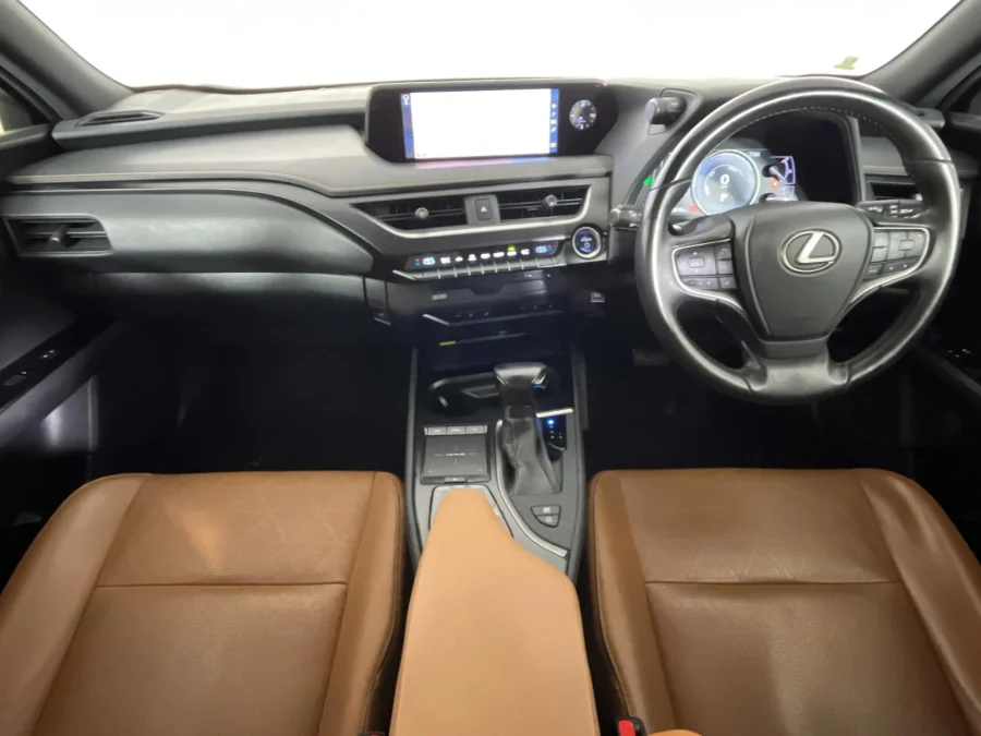 Used 2019 Lexus UX 250h SE - WeBuyCars The Dome
