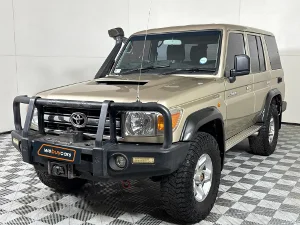 Used 2014 Toyota Land Cruiser 76 4.5D-4D V8 station wagon LX Used 2014 Toyota Land Cruiser 76 4.5D-4D V8 station wagon LX