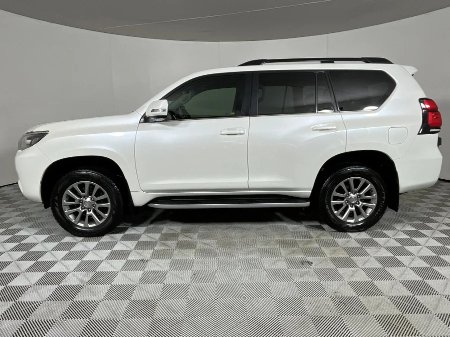 Used 2018 Toyota Land Cruiser Prado 3.0DT VX-L - WeBuyCars The Dome