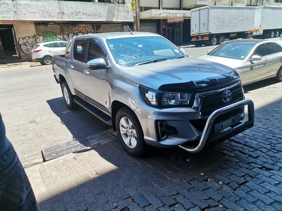 Used 2017 Toyota Hilux 2.8GD-6 4x4 Raider auto - Ben Auto Used 2017 Toyota Hilux 2.8GD-6 4x4 Raider auto - Ben Auto