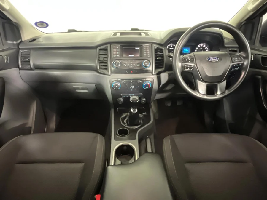Used 2018 Ford Everest 2.2TDCi XLS - WeBuyCars Silverlakes Used 2018 Ford Everest 2.2TDCi XLS - WeBuyCars Silverlakes