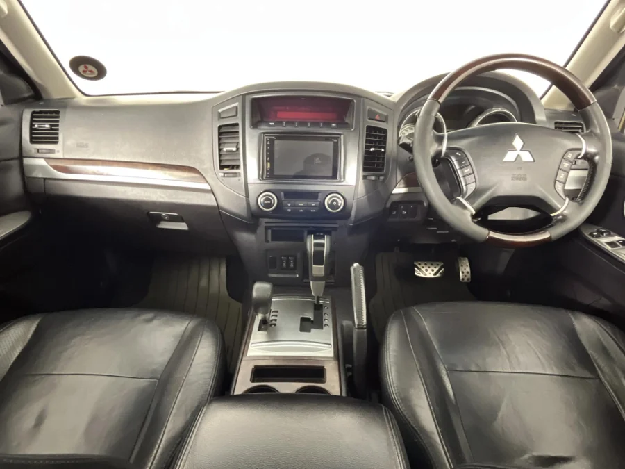 Used 2010 Mitsubishi Pajero 5-door 3.8 GLS - WeBuyCars Pietermaritzburg Used 2010 Mitsubishi Pajero 5-door 3.8 GLS - WeBuyCars Pietermaritzburg