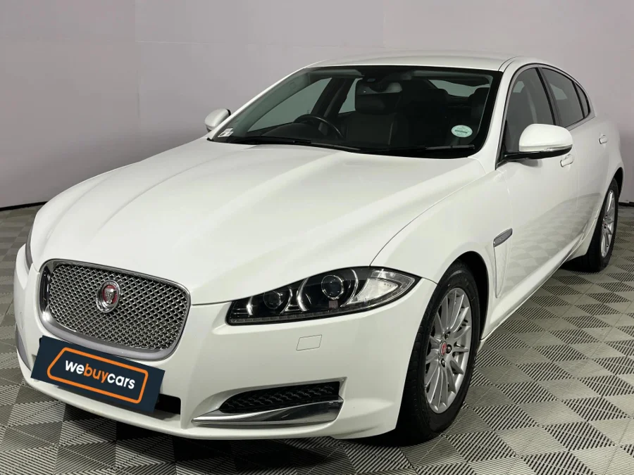 Used 2015 Jaguar XF 2.0 i4 Luxury - WeBuyCars JHB South