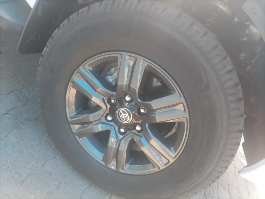 Used 2025 Toyota Hilux 2.4GD-6 4x4 SRX - Bisi Motors Used 2025 Toyota Hilux 2.4GD-6 4x4 SRX - Bisi Motors