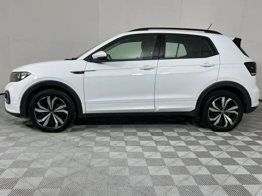 Used 2021 Volkswagen T-Cross 1.0TSI 70kW Comfortline - WeBuyCars JHB South Used 2021 Volkswagen T-Cross 1.0TSI 70kW Comfortline - WeBuyCars JHB South