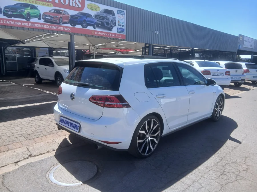 Used 2015 Volkswagen Golf 2.0 Trendline - Edu Auto Motors Used 2015 Volkswagen Golf 2.0 Trendline - Edu Auto Motors