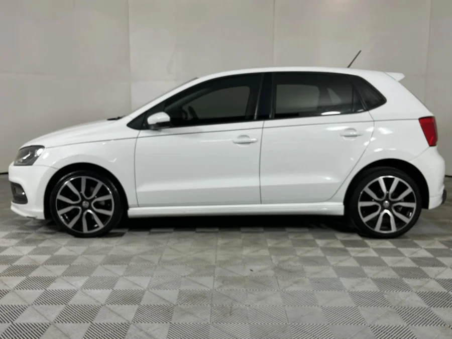 Used 2017 Volkswagen Polo hatch 1.0TSI R-Line auto - WeBuyCars Silverlakes Used 2017 Volkswagen Polo hatch 1.0TSI R-Line auto - WeBuyCars Silverlakes