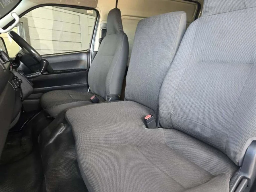 Used 2018 Toyota Quantum 2.5D-4D S-Long panel van - Deals 4 Wheels Used 2018 Toyota Quantum 2.5D-4D S-Long panel van - Deals 4 Wheels