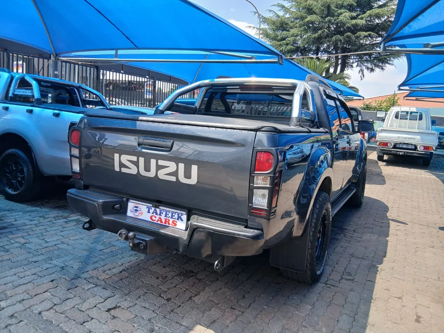 Preloaded Image 11 Preloaded Image 11