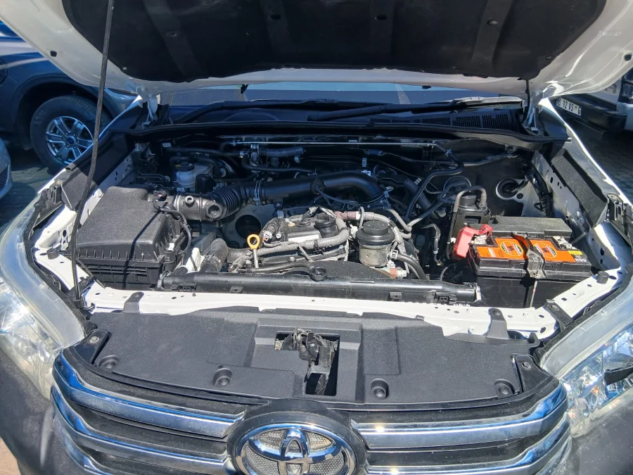 Used 2021 Toyota Hilux 2.0 - Tafeek Cars