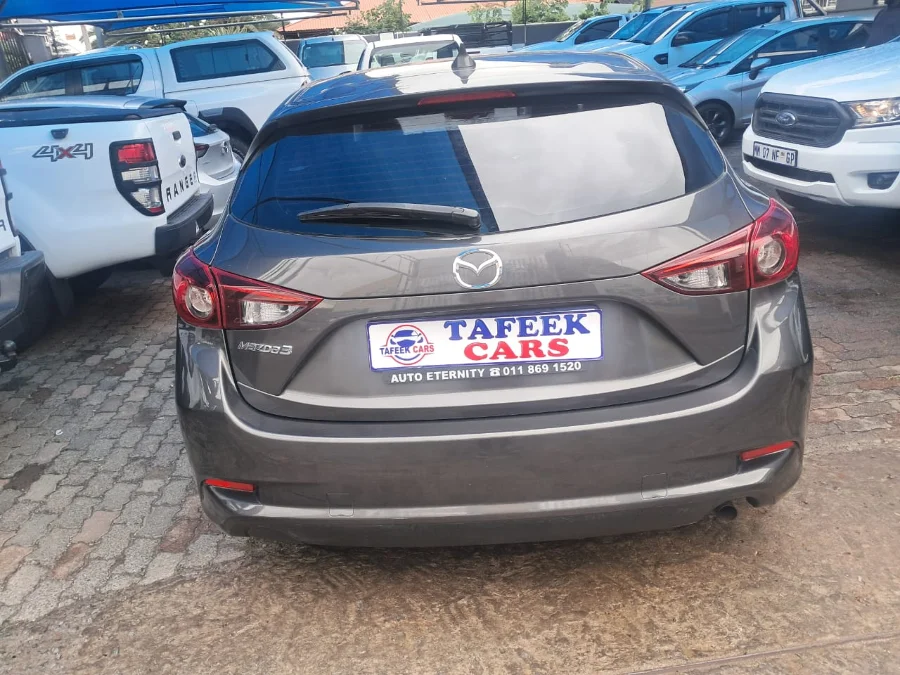 Used 2019 Mazda Mazda3 hatch 1.6 Dynamic auto - Tafeek Cars Used 2019 Mazda Mazda3 hatch 1.6 Dynamic auto - Tafeek Cars