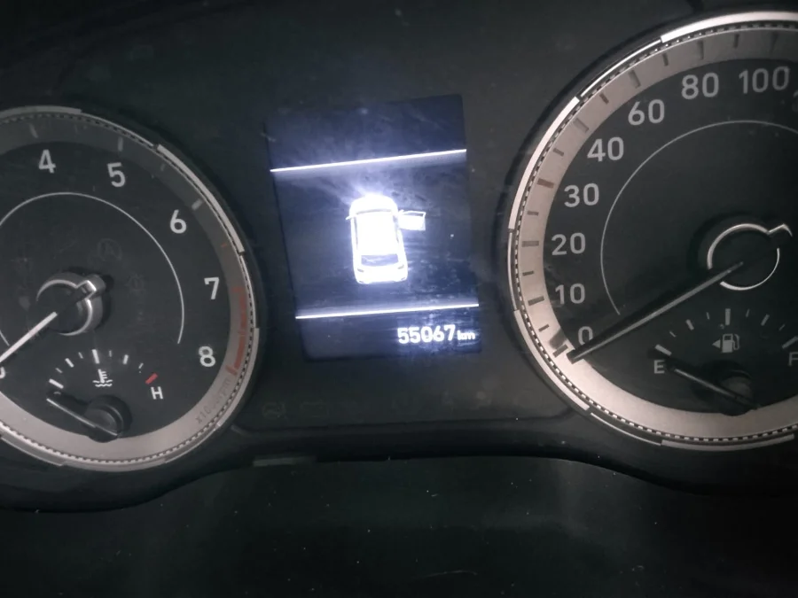 Used 2021 Hyundai Venue 1.0T Motion auto - Wariz Auto Used 2021 Hyundai Venue 1.0T Motion auto - Wariz Auto