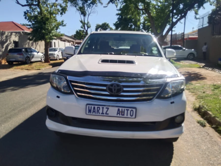 Used 2013 Toyota Fortuner 2.5D-4D auto - Wariz Auto Used 2013 Toyota Fortuner 2.5D-4D auto - Wariz Auto