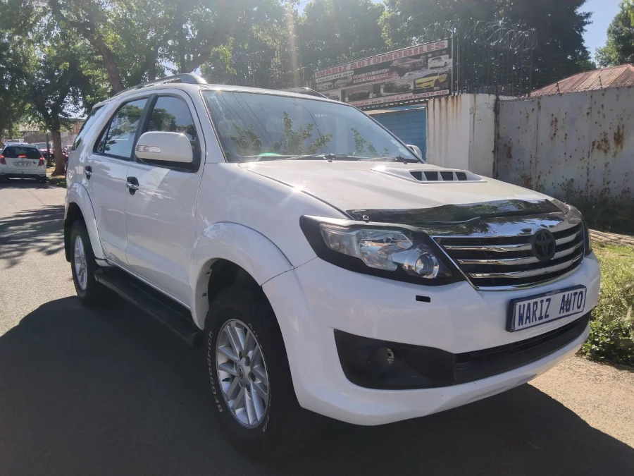 Used 2013 Toyota Fortuner 2.5D-4D auto - Wariz Auto Used 2013 Toyota Fortuner 2.5D-4D auto - Wariz Auto