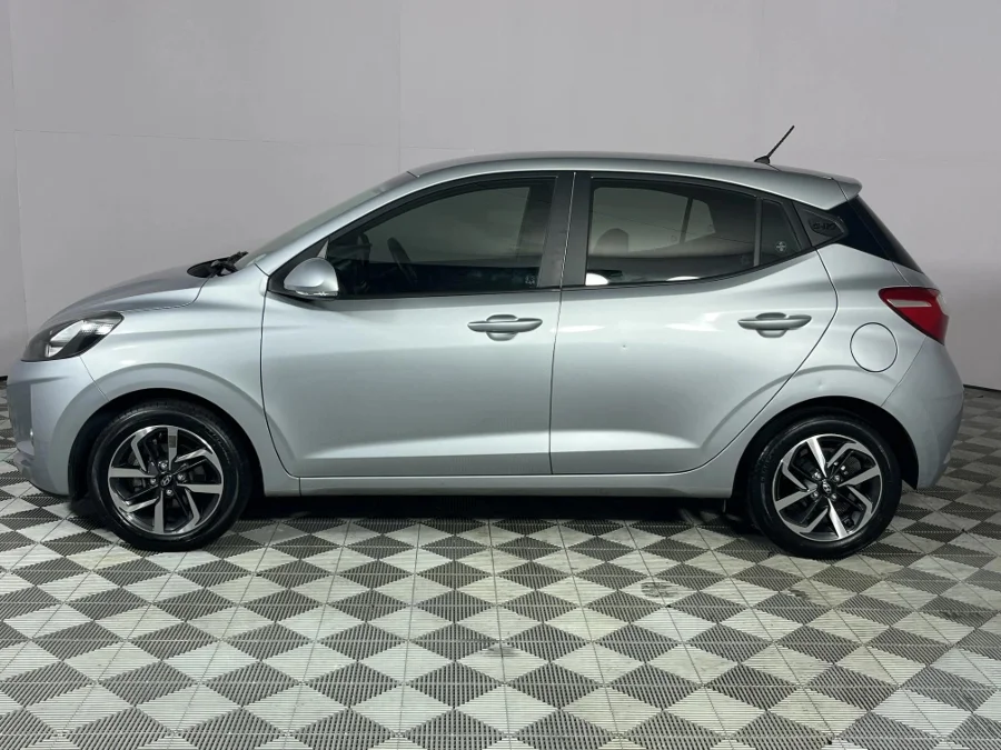 Used 2022 Hyundai Grand i10 1.2 Fluid hatch manual - WeBuyCars Brackenfell Cape Town