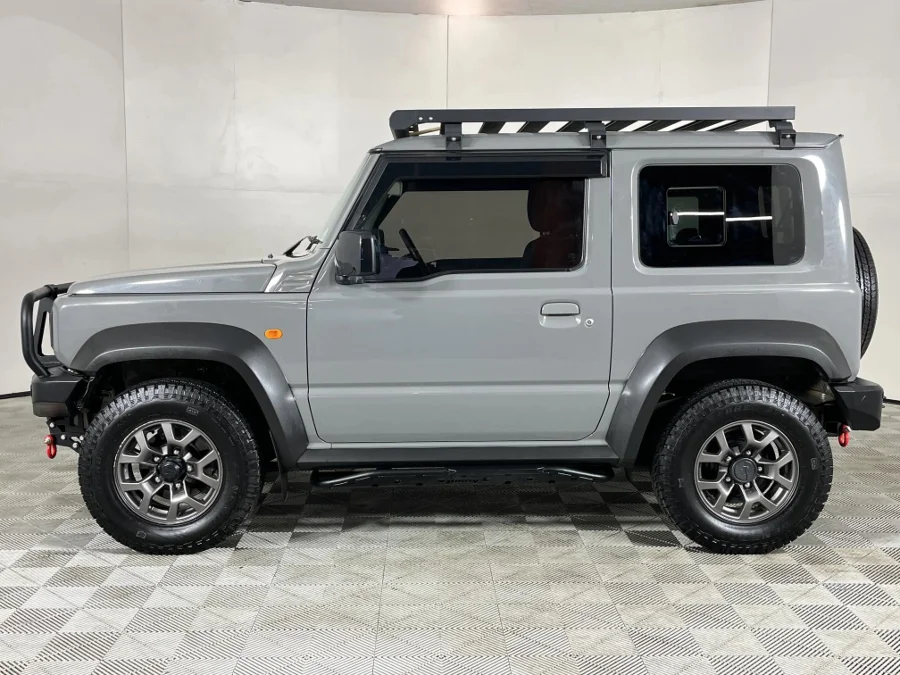 Used 2021 Suzuki Jimny 1.5 GLX AllGrip 3-door manual - WeBuyCars The Dome