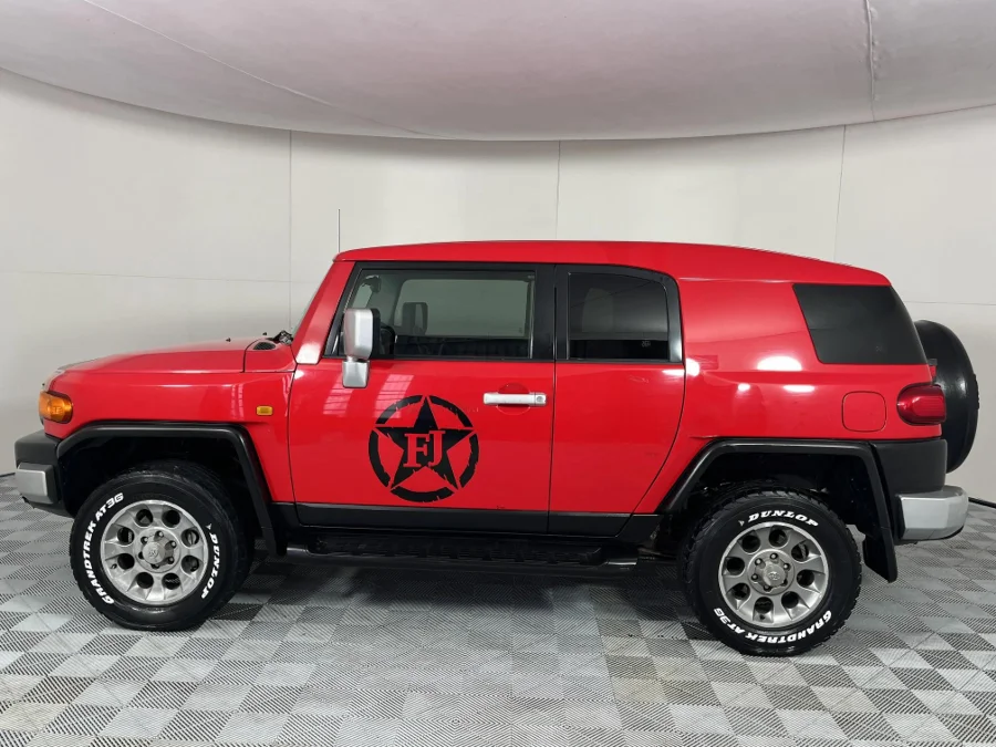 Used 2012 Toyota FJ Cruiser - WeBuyCars Mbombela Used 2012 Toyota FJ Cruiser - WeBuyCars Mbombela