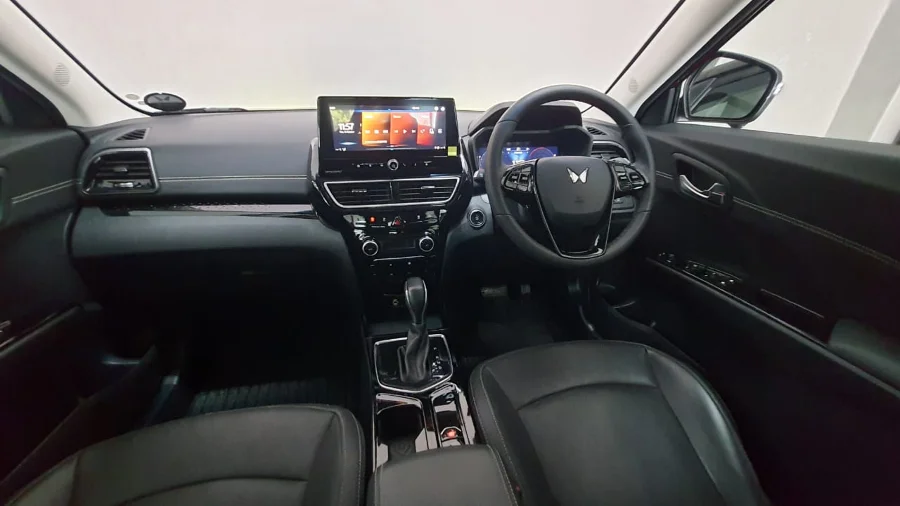 New 2025 Mahindra XUV 3XO 1.2T AX7L - Mahindra Used Cars Centurion New 2025 Mahindra XUV 3XO 1.2T AX7L - Mahindra Used Cars Centurion