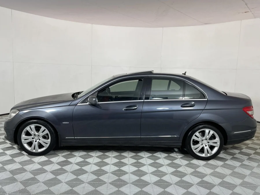 Used 2010 Mercedes-Benz C-Class C300 Avantgarde - WeBuyCars JHB South Used 2010 Mercedes-Benz C-Class C300 Avantgarde - WeBuyCars JHB South