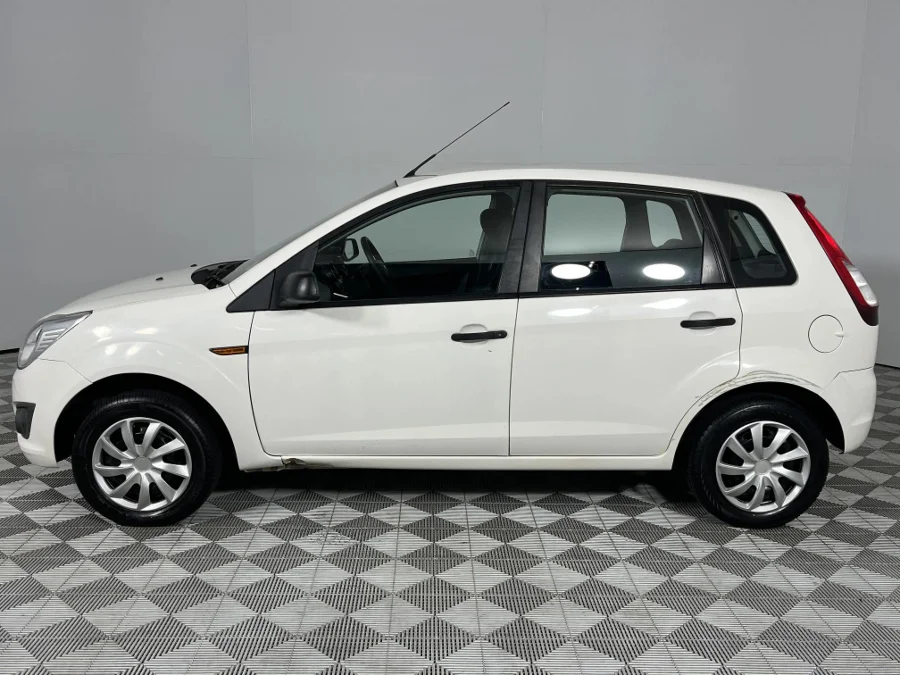 Used 2016 Ford Figo 1.4 Ambiente - WeBuyCars Epping Used 2016 Ford Figo 1.4 Ambiente - WeBuyCars Epping