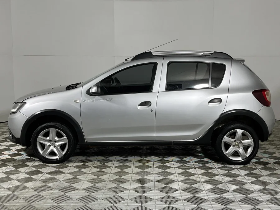 Used 2016 Renault Sandero Stepway 66kW turbo - WeBuyCars Germiston Used 2016 Renault Sandero Stepway 66kW turbo - WeBuyCars Germiston