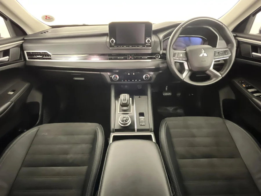 Used 2023 Mitsubishi Outlander 2.5 GLS Plus - WeBuycars East London