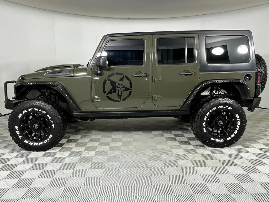 Used 2015 Jeep Wrangler Unlimited 3.6L Rubicon X - WeBuyCars Silverlakes Used 2015 Jeep Wrangler Unlimited 3.6L Rubicon X - WeBuyCars Silverlakes