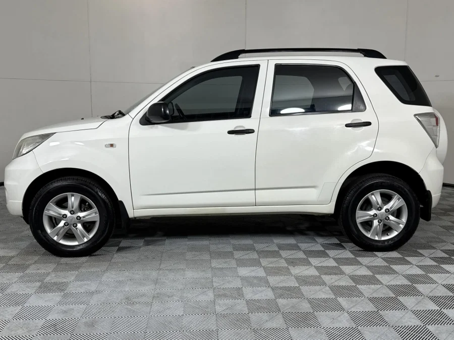 Used 2011 Daihatsu Terios 1.5 Diva Deluxe - WeBuyCars Midstream Used 2011 Daihatsu Terios 1.5 Diva Deluxe - WeBuyCars Midstream