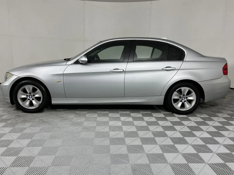 Used 2008 BMW 3 Series 325i auto - WeBuyCars The Dome Used 2008 BMW 3 Series 325i auto - WeBuyCars The Dome